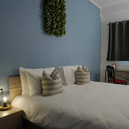 Apartment Stylish 5-bedroom Malta