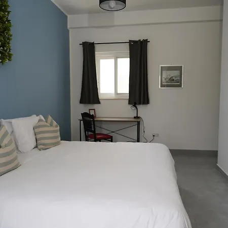 Apartment Stylish 5-bedroom Malta Mosta