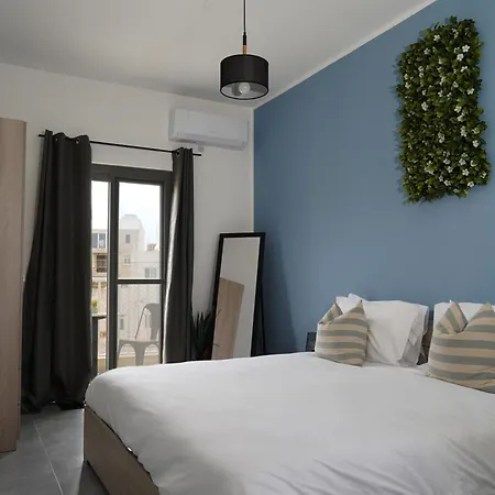Stylish 5-bedroom Malta