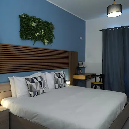 Stylish 5-bedroom Malta Mosta