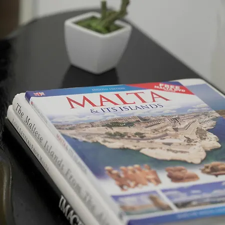 Stylish 5-bedroom Malta * Mosta
